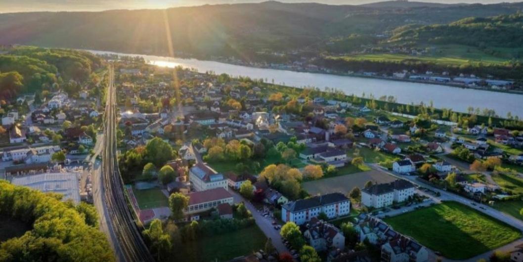 Apartment An Der Donau Krumnussbaum エクステリア 写真